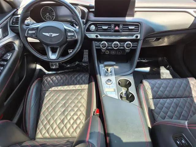 2022 Genesis G70 3.3T RWD