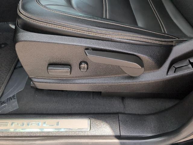 2022 GMC Canyon 2WD Crew Cab Short Box Denali