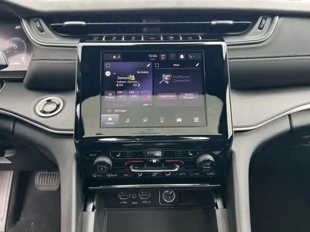 2026 Jeep Grand Cherokee L Altitude 4x4