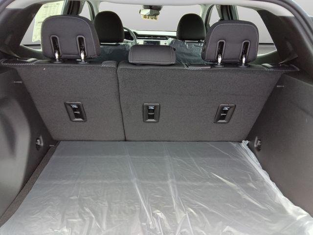 2027 Chevrolet Bolt LT FWD