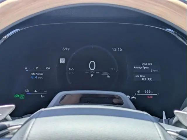 2026 Lexus RX 450h+ Luxury