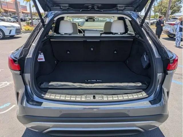 2026 Lexus RX 450h+ Luxury