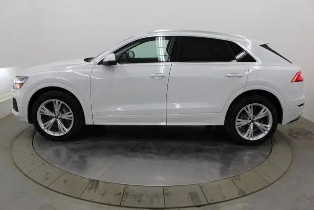 2022 Audi Q8 Premium Plus 55 TFSI quattro Tiptronic