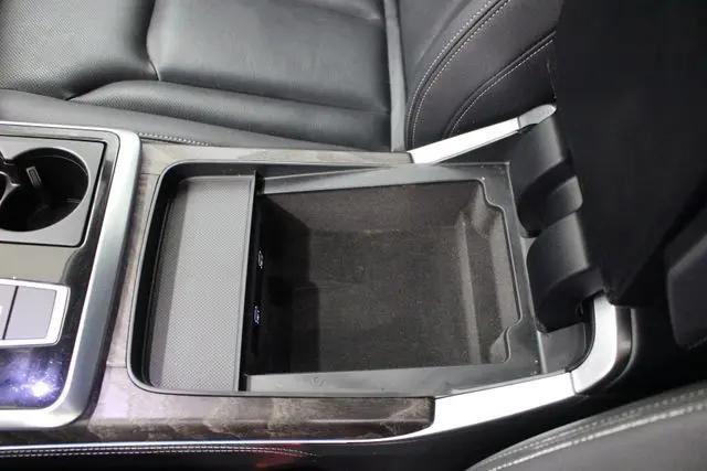 2022 Audi Q8 Premium Plus 55 TFSI quattro Tiptronic