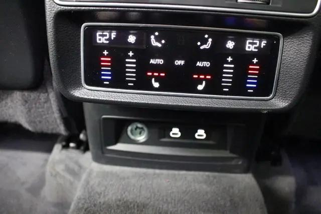2022 Audi Q8 Premium Plus 55 TFSI quattro Tiptronic