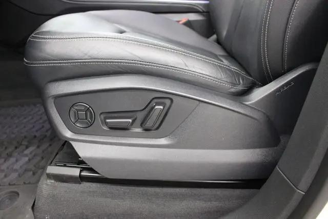 2022 Audi Q8 Premium Plus 55 TFSI quattro Tiptronic