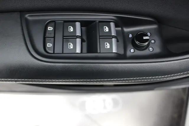 2022 Audi Q8 Premium Plus 55 TFSI quattro Tiptronic