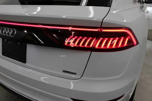 2022 Audi Q8 Premium Plus 55 TFSI quattro Tiptronic