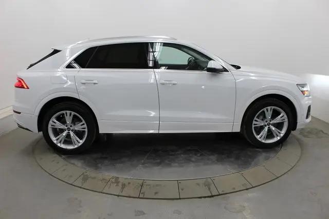 2022 Audi Q8 Premium Plus 55 TFSI quattro Tiptronic