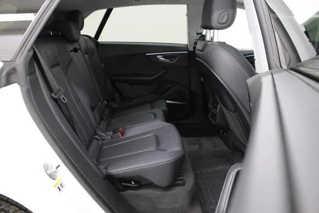 2022 Audi Q8 Premium Plus 55 TFSI quattro Tiptronic