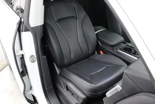 2022 Audi Q8 Premium Plus 55 TFSI quattro Tiptronic