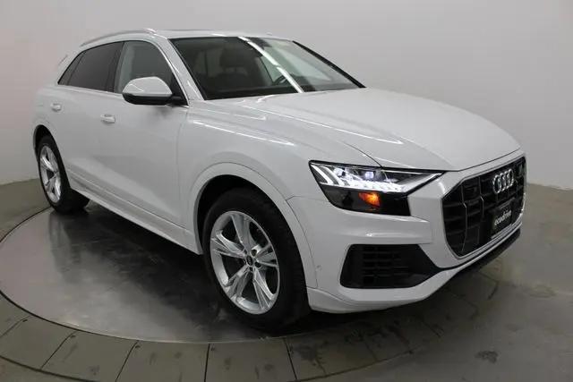 2022 Audi Q8 Premium Plus 55 TFSI quattro Tiptronic