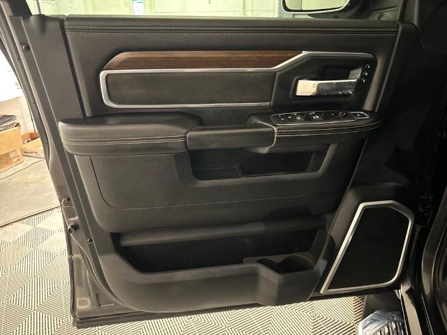 2022 Ram 3500 Laramie Crew Cab 4x4 8' Box