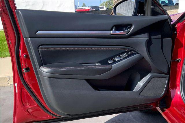 2023 Nissan Altima SR Intelligent AWD