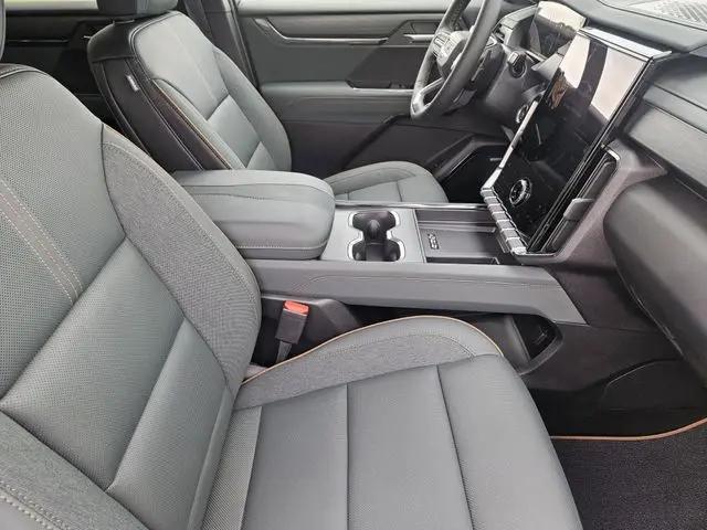 2026 GMC Acadia AT4 AWD