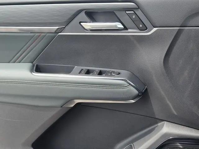 2026 GMC Acadia AT4 AWD