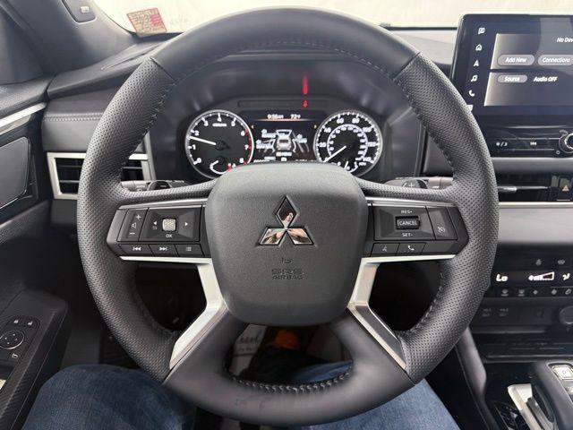 2026 Mitsubishi Outlander LE 1.5T S-AWC