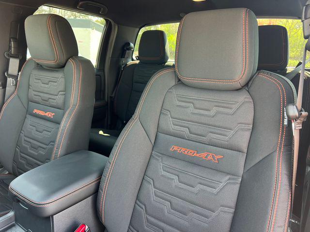 2026 Nissan Frontier Crew Cab Long Bed PRO-4X 4x4