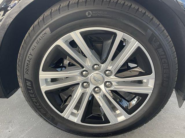 2024 Cadillac iQ Tech w/1SA