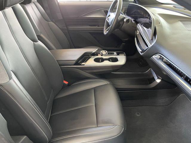 2024 Cadillac iQ Tech w/1SA