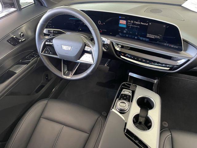 2024 Cadillac iQ Tech w/1SA