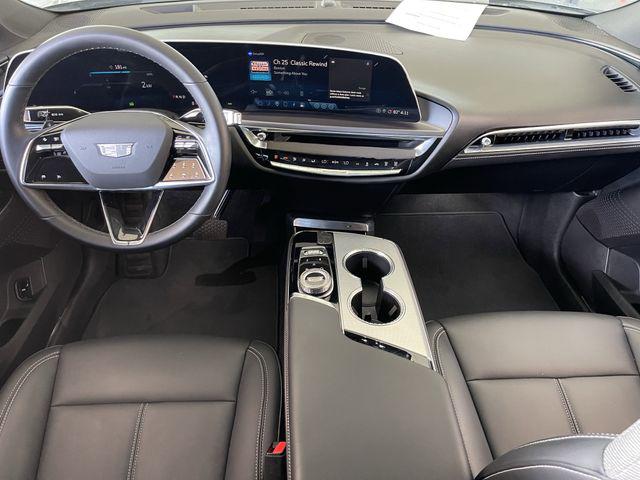 2024 Cadillac iQ Tech w/1SA