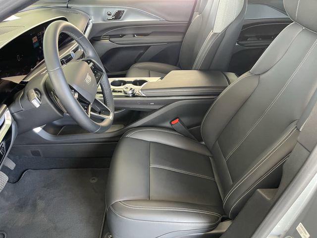 2024 Cadillac iQ Tech w/1SA