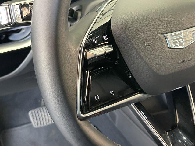 2024 Cadillac iQ Tech w/1SA