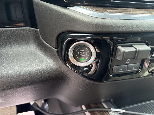 2023 Chevrolet Silverado 1500 4WD Crew Cab Short Bed RST
