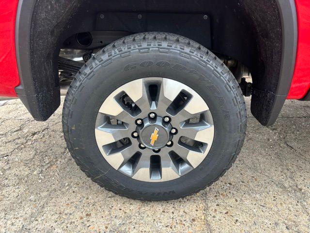 2026 Chevrolet Silverado 2500HD Crew Cab, Standard Bed, LT, 4WD
