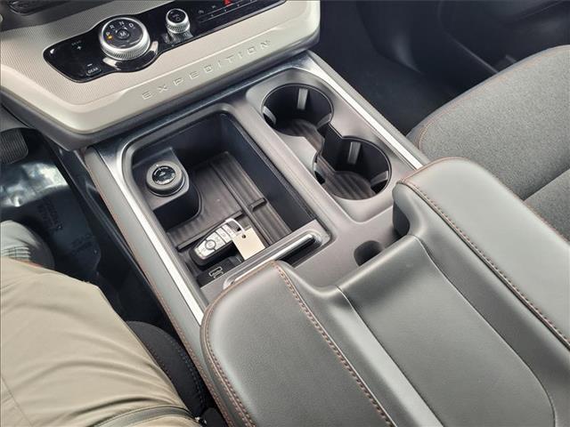 2025 Ford Expedition Active MAX