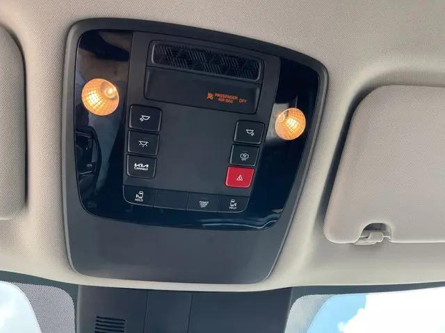 2025 Kia Carnival MPV LXS