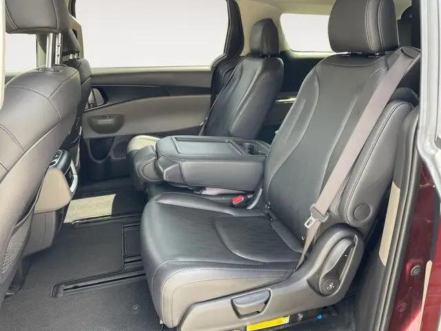 2025 Kia Carnival MPV LXS
