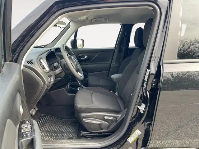 2023 Jeep Renegade Latitude 4x4