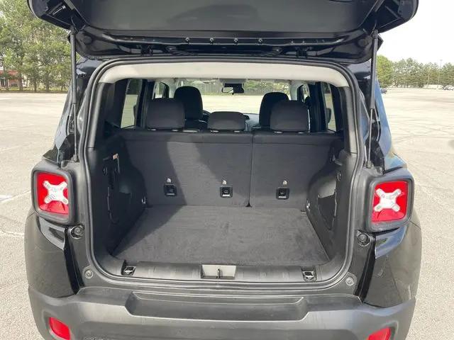 2023 Jeep Renegade Latitude 4x4