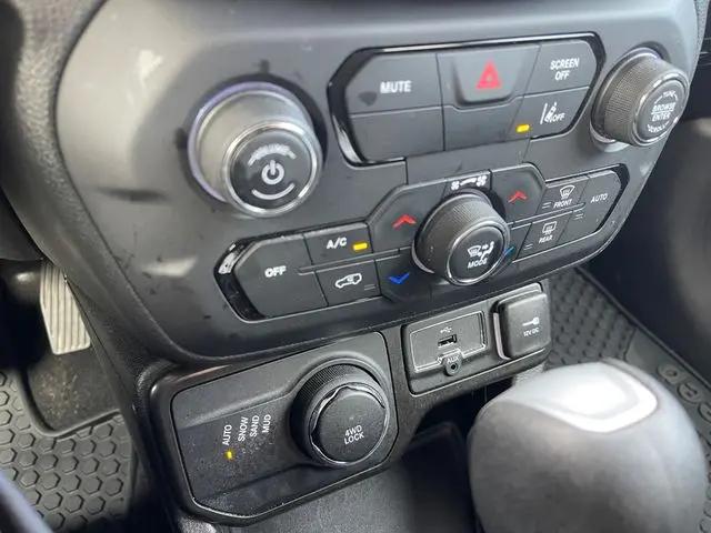 2023 Jeep Renegade Latitude 4x4