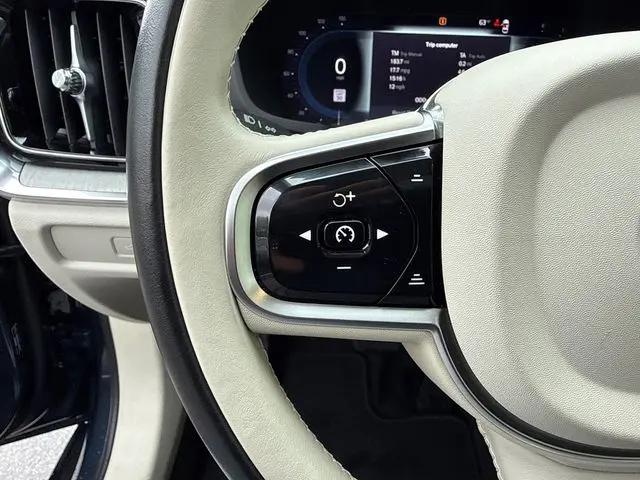 2025 Volvo V60 Cross Country Plus, B5 AWD Gas (mild hybrid)