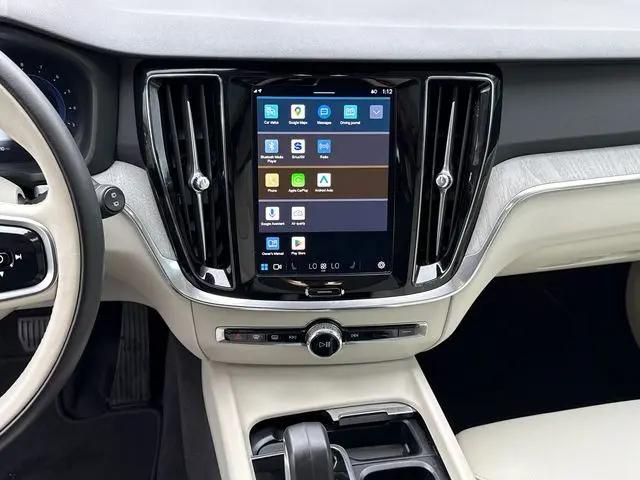 2025 Volvo V60 Cross Country Plus, B5 AWD Gas (mild hybrid)