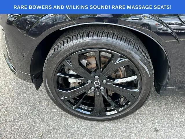 2024 Volvo XC60 Recharge T8 Ultimate Black Edition