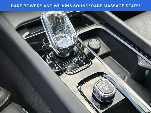 2024 Volvo XC60 Recharge T8 Ultimate Black Edition