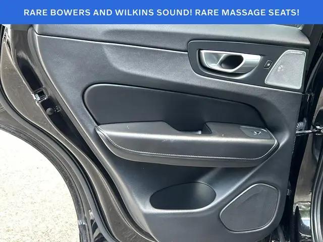 2024 Volvo XC60 Recharge T8 Ultimate Black Edition