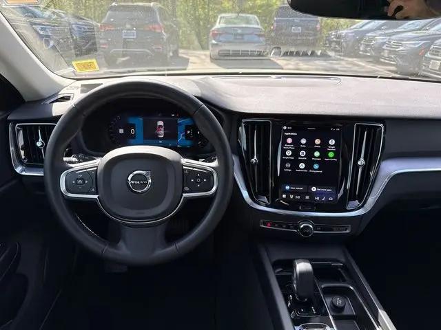 2024 Volvo S60 B5 Core Dark Theme