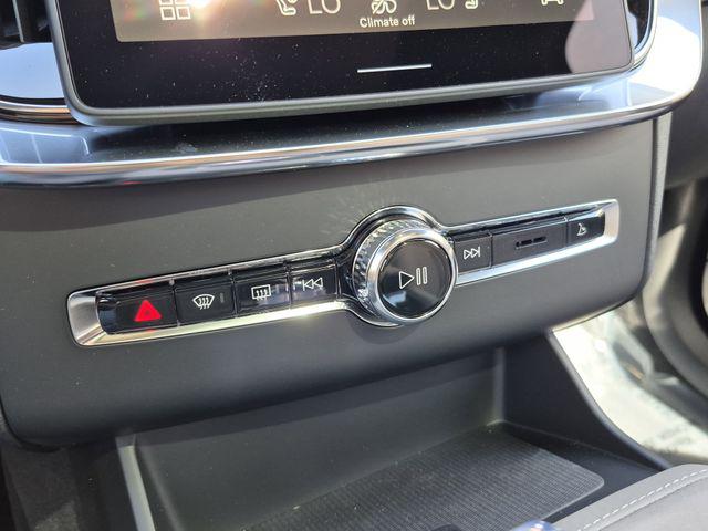 2026 Volvo XC90 Plug-In Hybrid Ultra Dark Theme, T8 AWD, Electric/Gasoline, 6 Seats