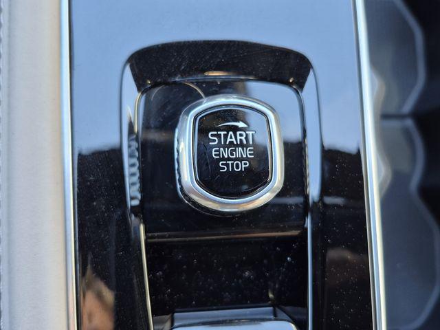 2026 Volvo XC90 Plug-In Hybrid Ultra Dark Theme, T8 AWD, Electric/Gasoline, 6 Seats