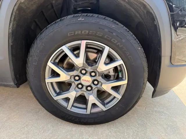 2023 GMC Acadia AWD SLT