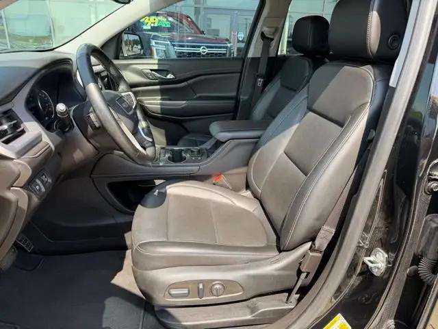 2023 GMC Acadia AWD SLT