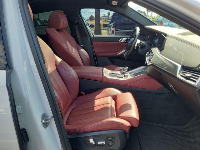2022 BMW X6 xDrive40i