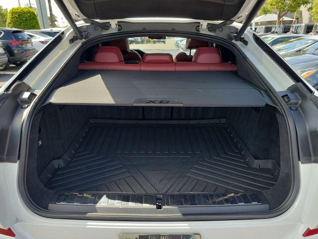 2022 BMW X6 xDrive40i