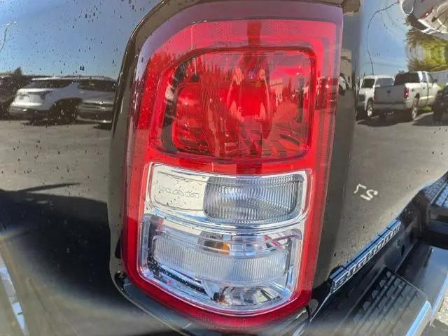 2023 Ram 1500 Big Horn Crew Cab 4x4 5'7" Box