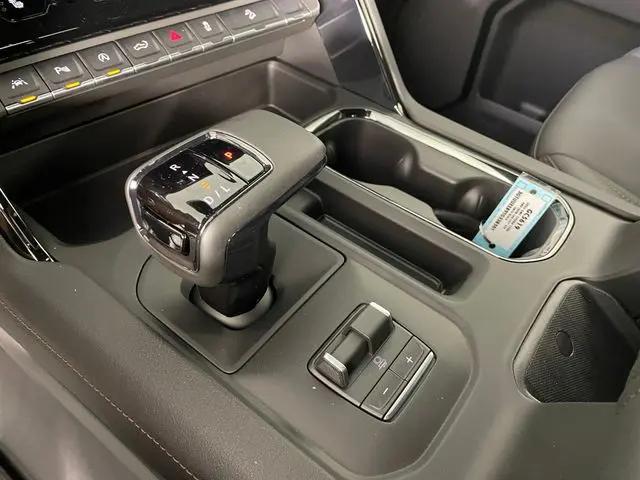2026 GMC Sierra 1500 Crew Cab, Short Bed, AT4, 4WD